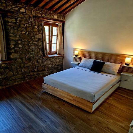 Agriturismo Il Castello Villa Borgo a Mozzano Exterior foto